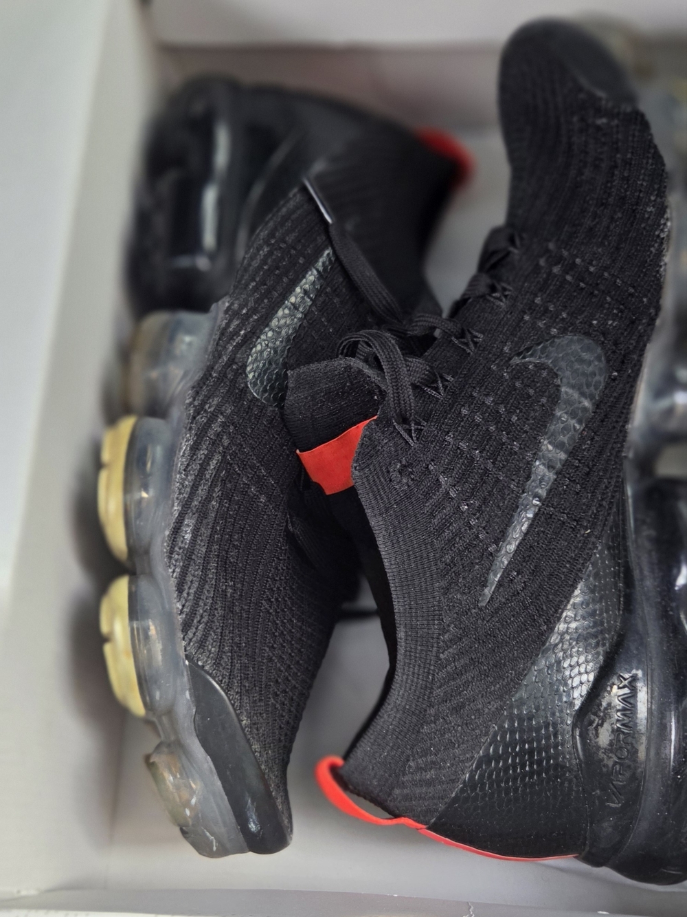 Nike Air VaporMax Flyknit Black Red Sneakers